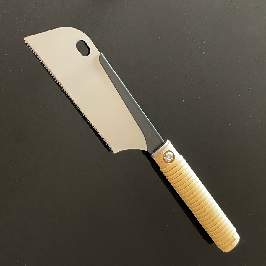 Compact Japanese Pull Saw 17 Teeth Per Inch